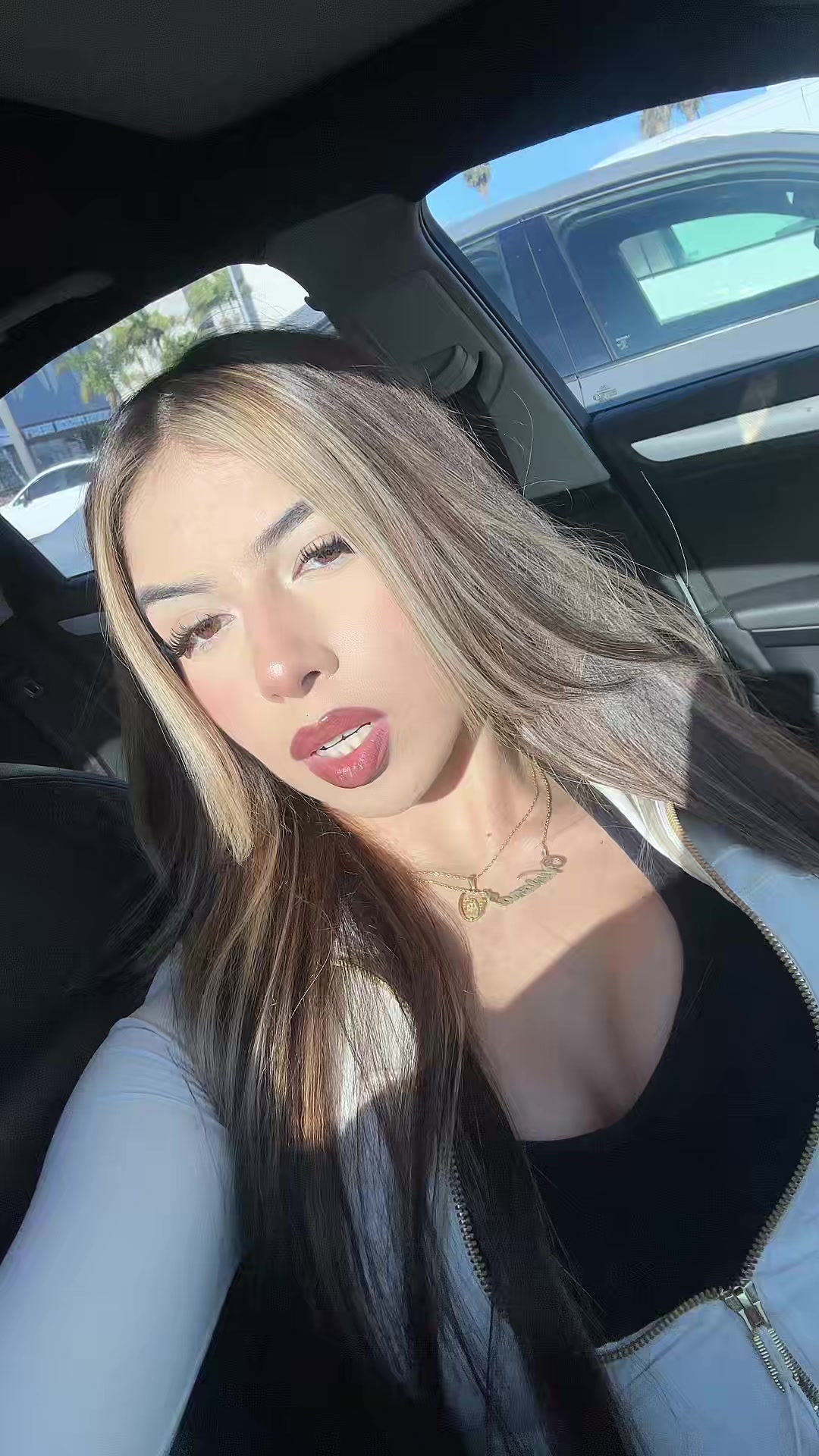 @𝓥𝓲𝓿𝓲𝓪𝓷𝓪