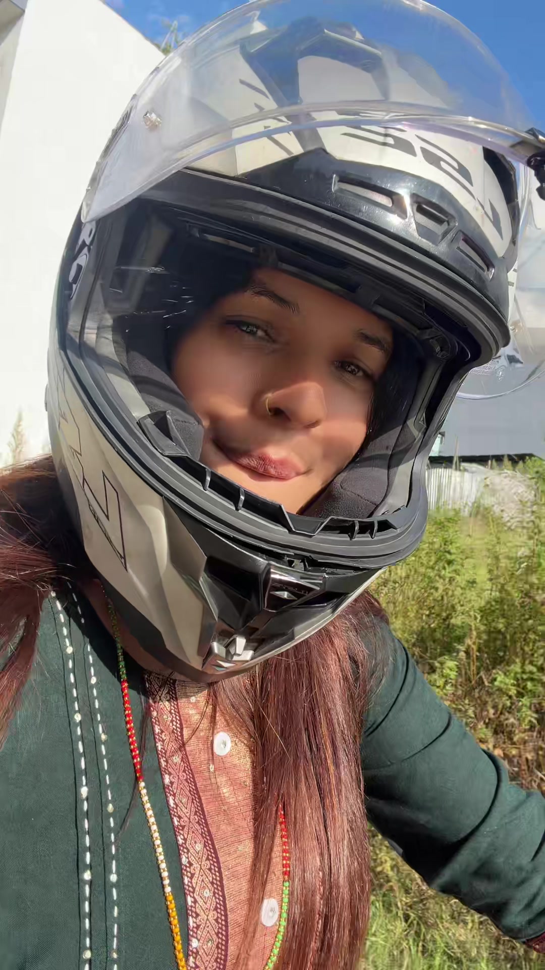 @Monikaधमालि 🧿❤️