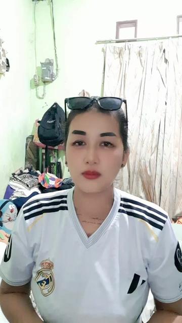 @dewi li xiu💦