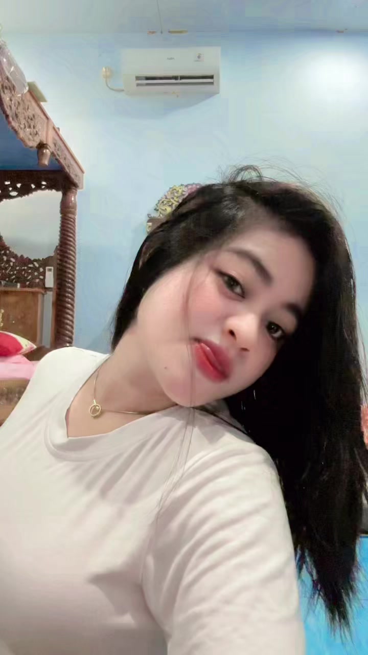 @putri bhawell