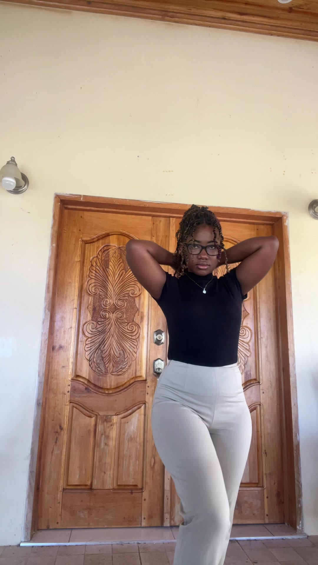 @MsAbbie_