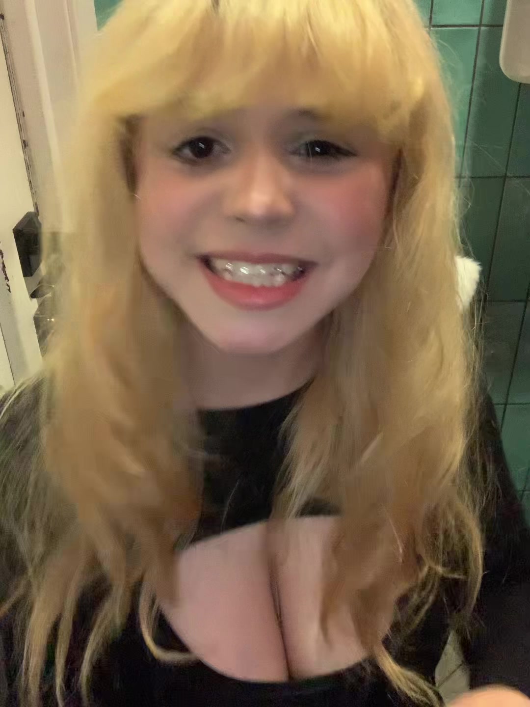 @alenochka0412