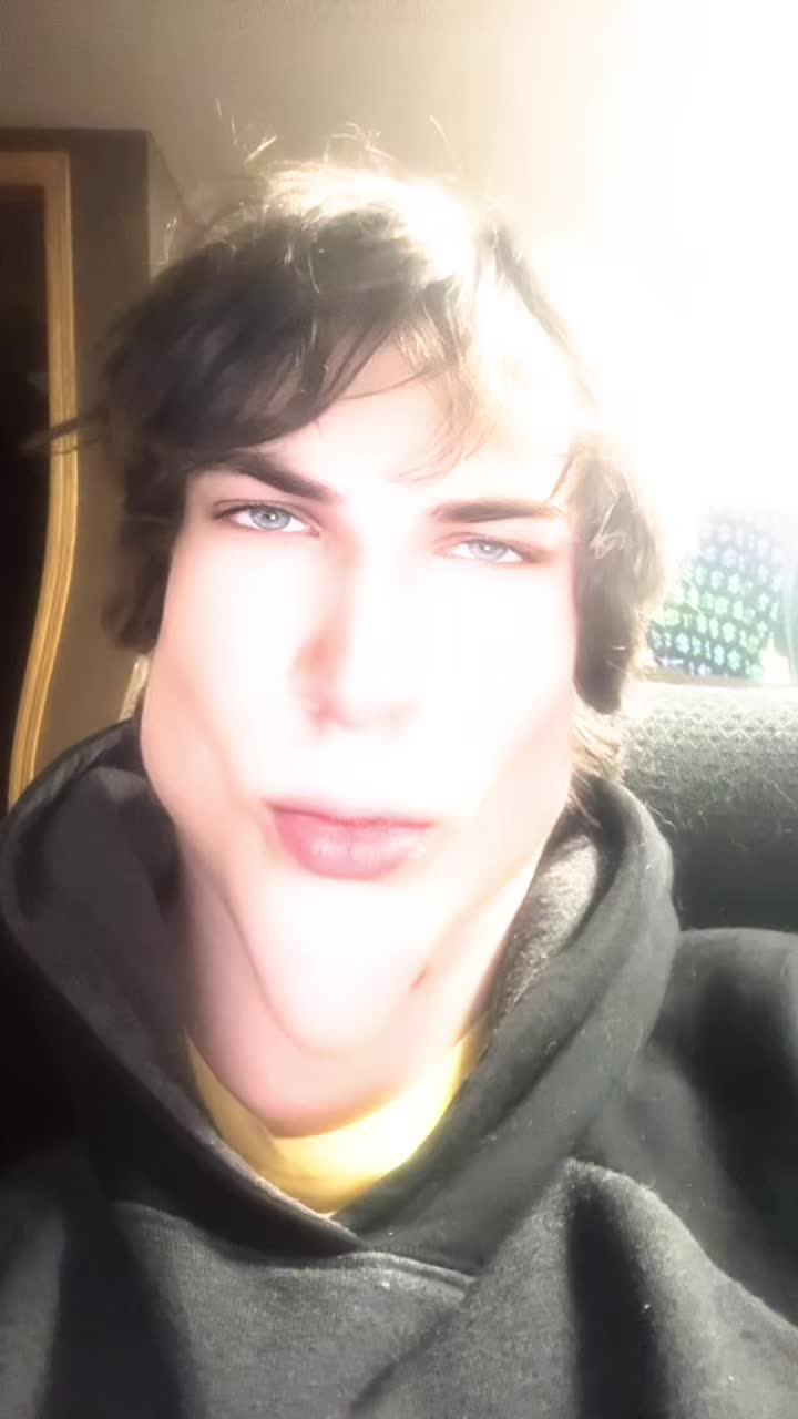@MemesToGravity