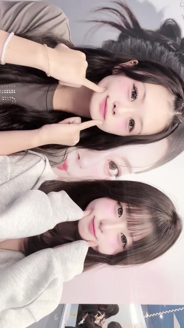 @ひより
