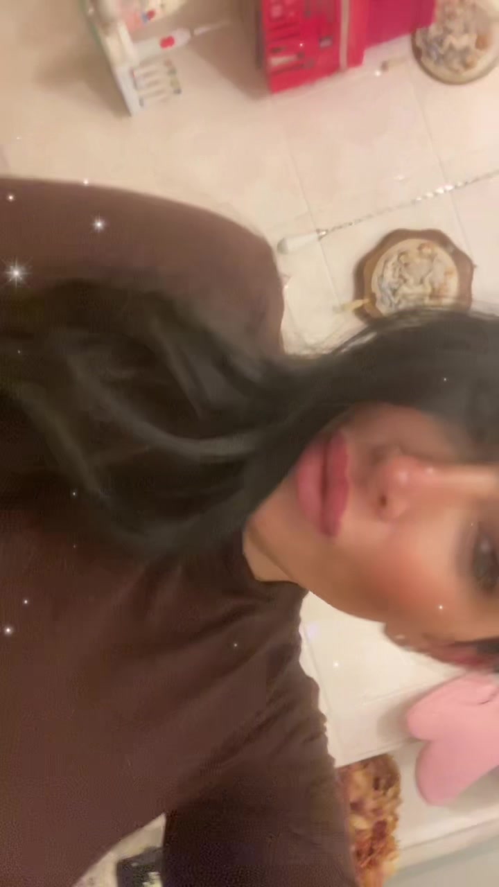 @VERONICA 🖤
