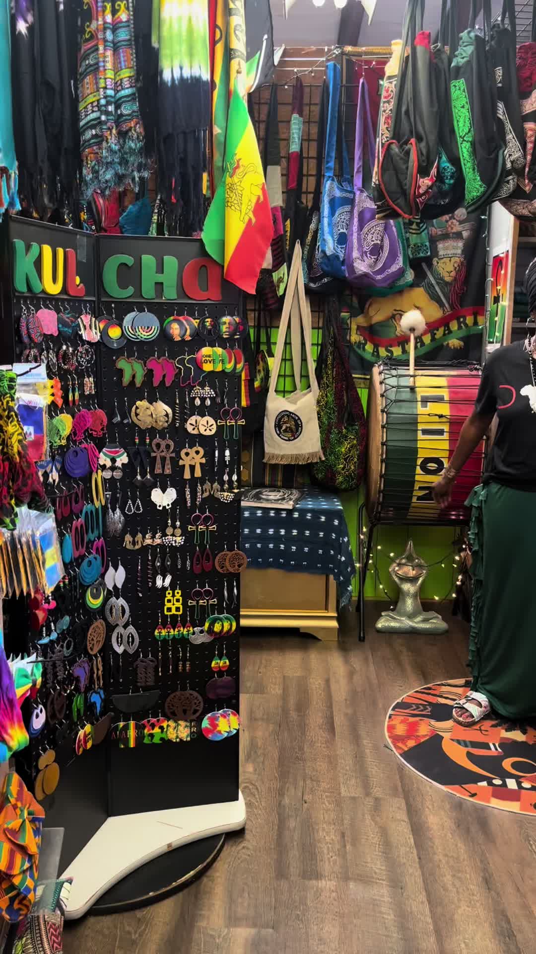 @KulchaHut