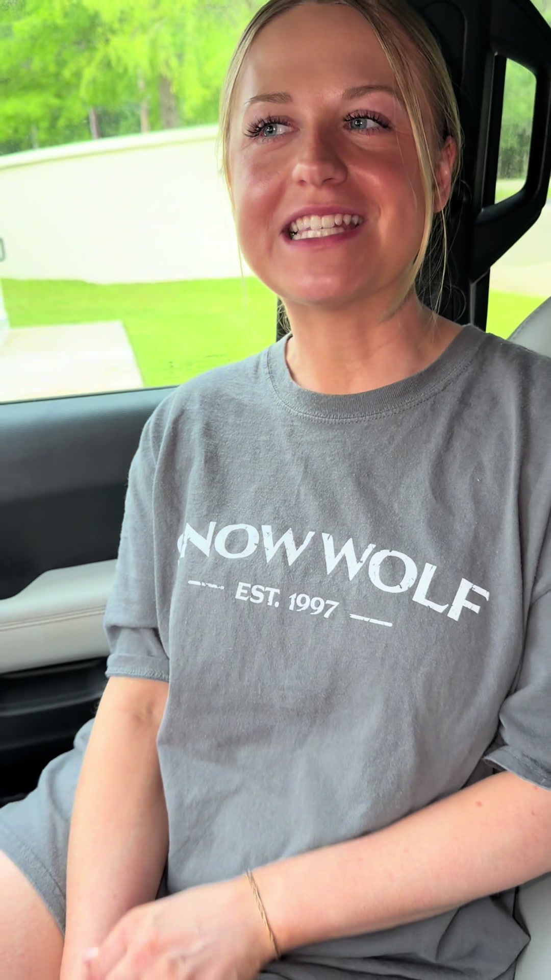 @Miss_Snowwolf_jku