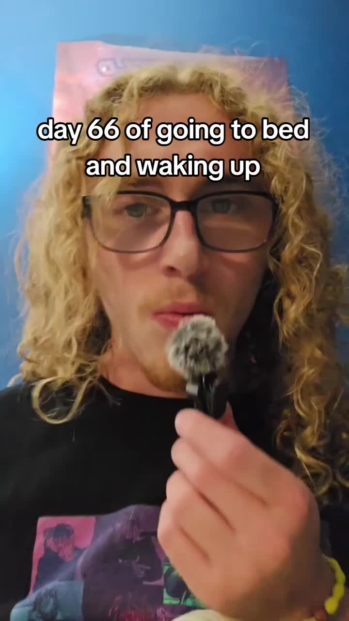 @GoldieGl0cks