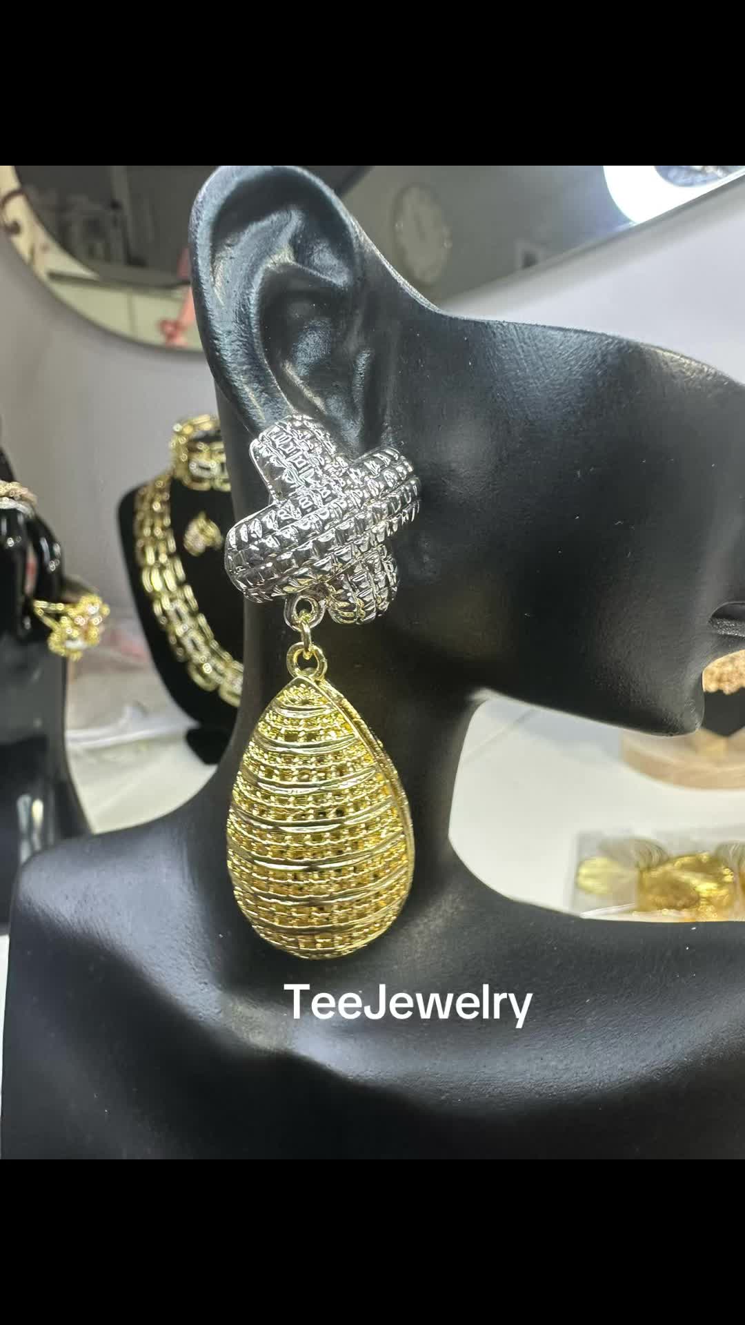 @TeeJewelry