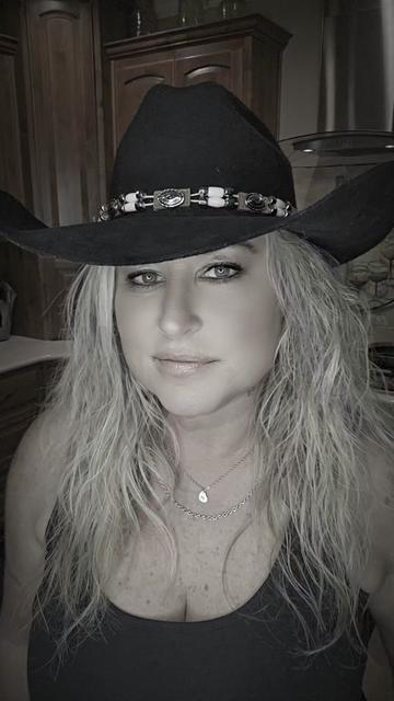 @CHEVYGIRL🎲