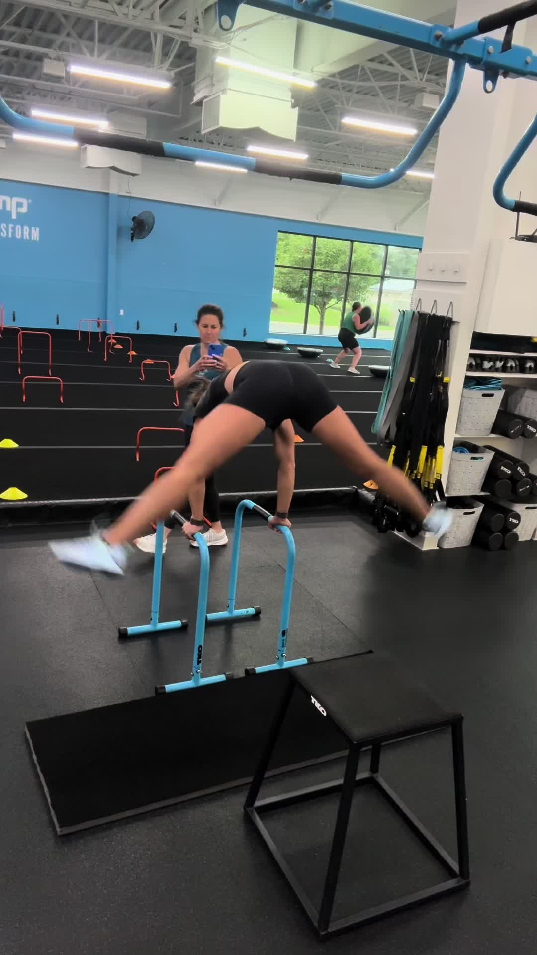 @BoldBitesandBurpees