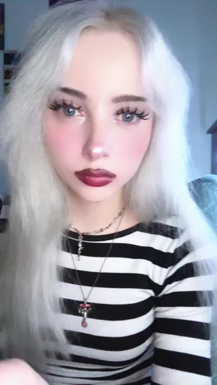 @🌙Madeleine🪻