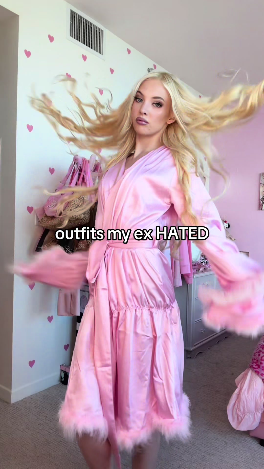 @mo
