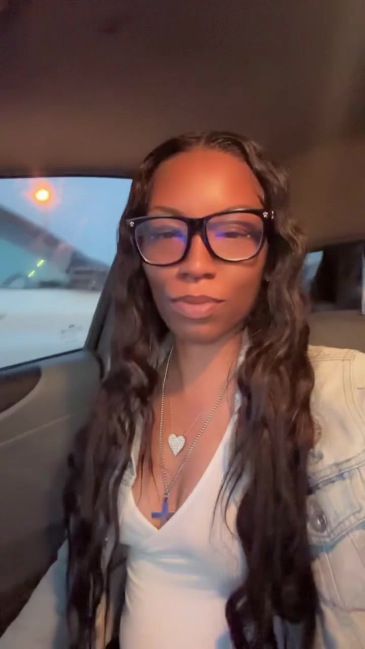 @Thatskinnygirltoya