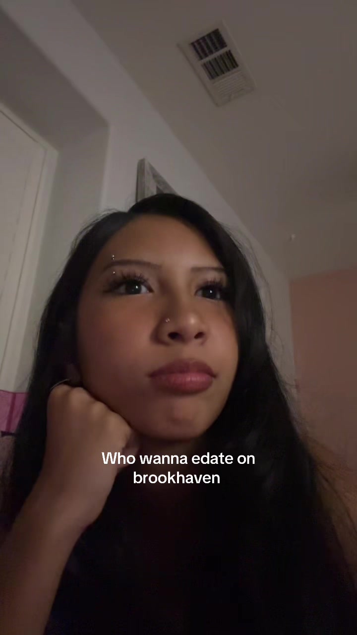 @twinkletoespoosay