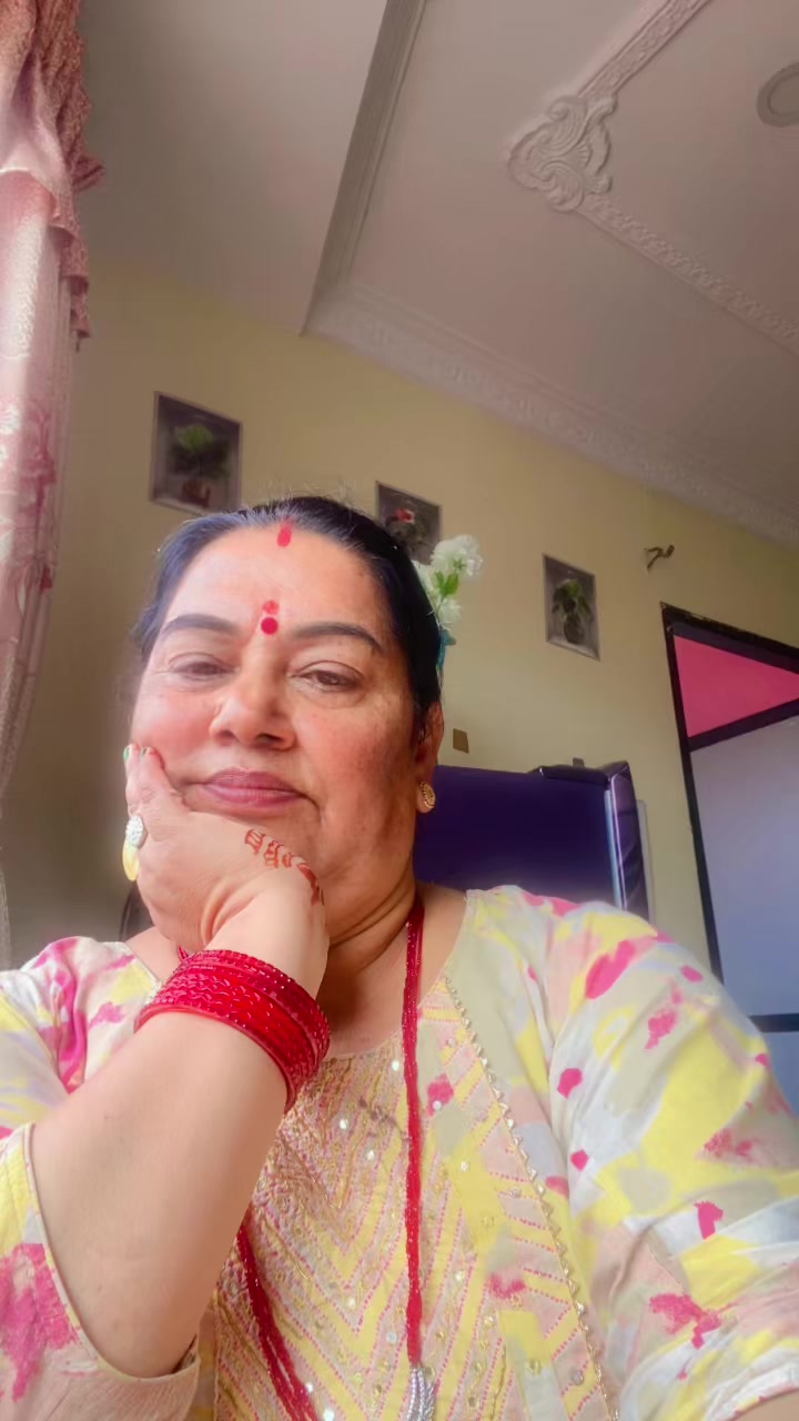 @Paru Pandey