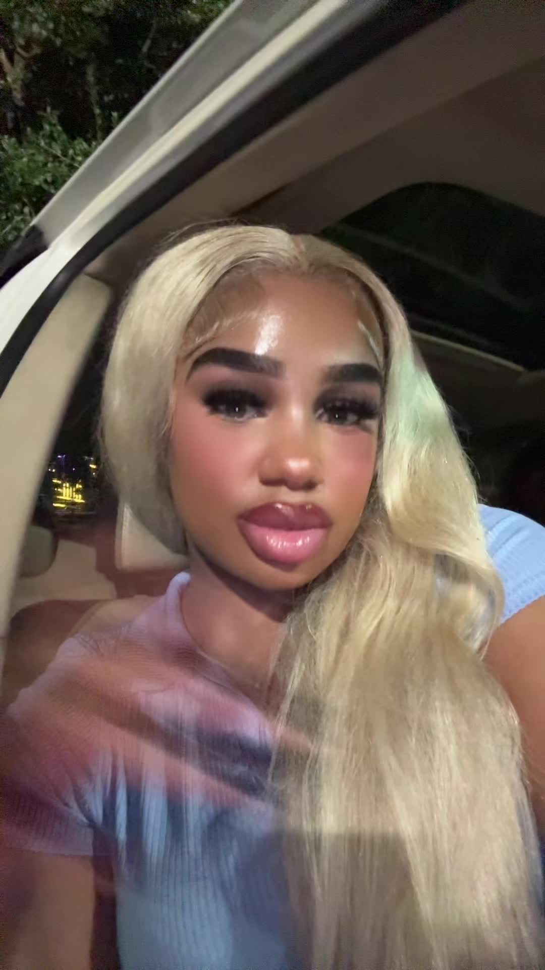 @Kayroyalxx
