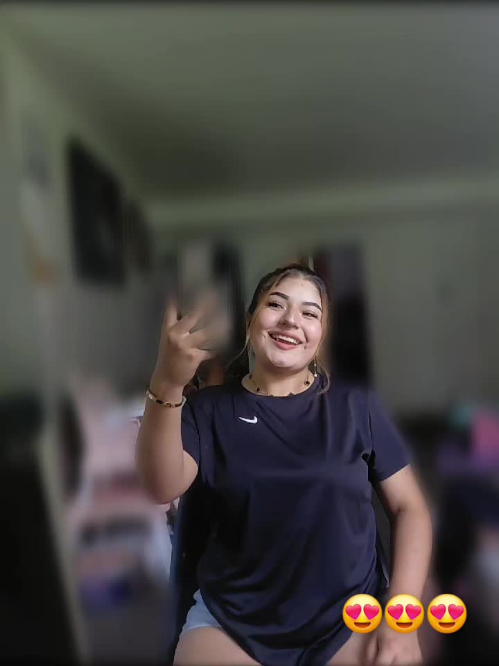 @𝒞𝒶𝓃𝒹𝓎 🍒