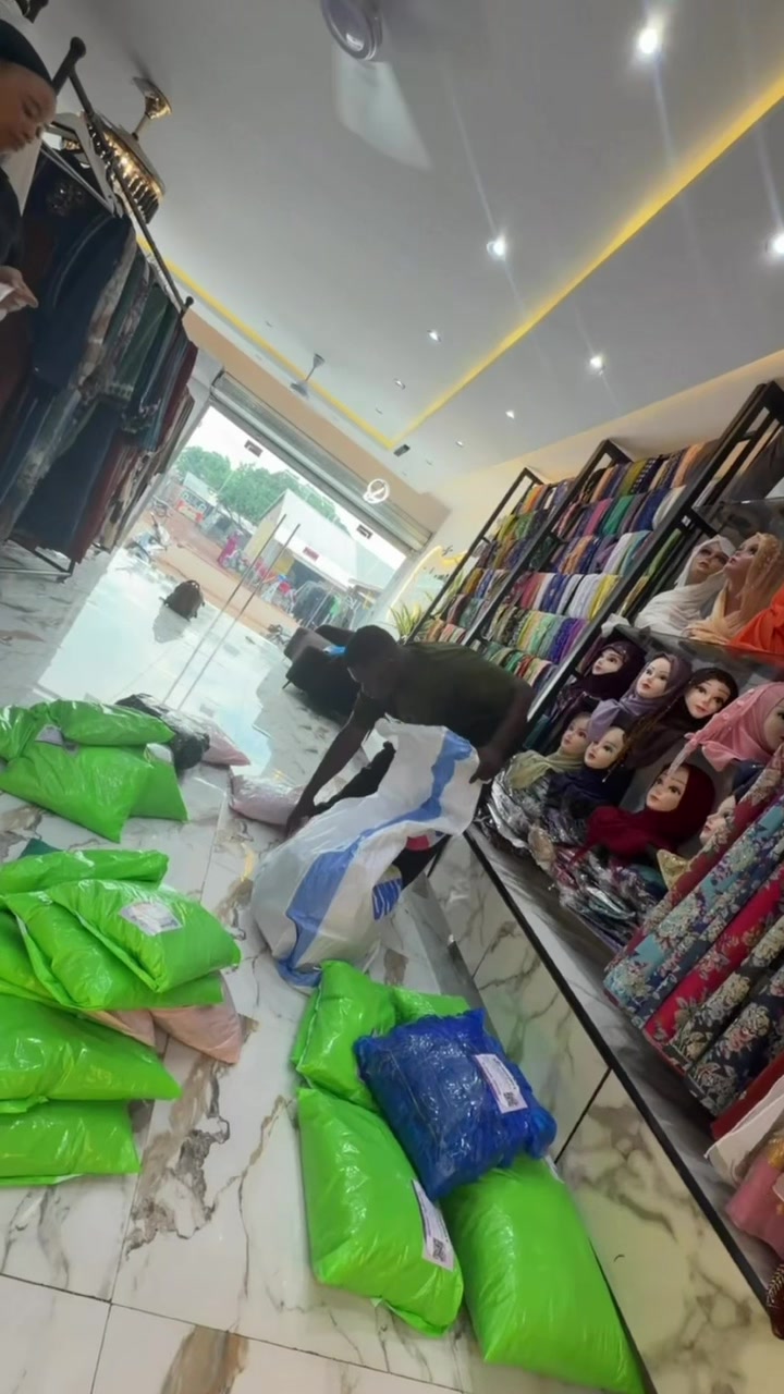 @SADAAMA’S TRENDS👗🛍️