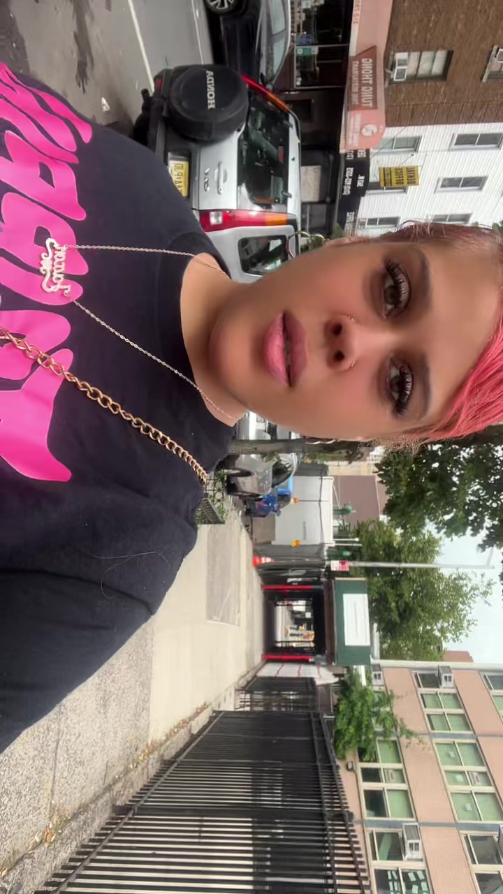 @whyshesopink