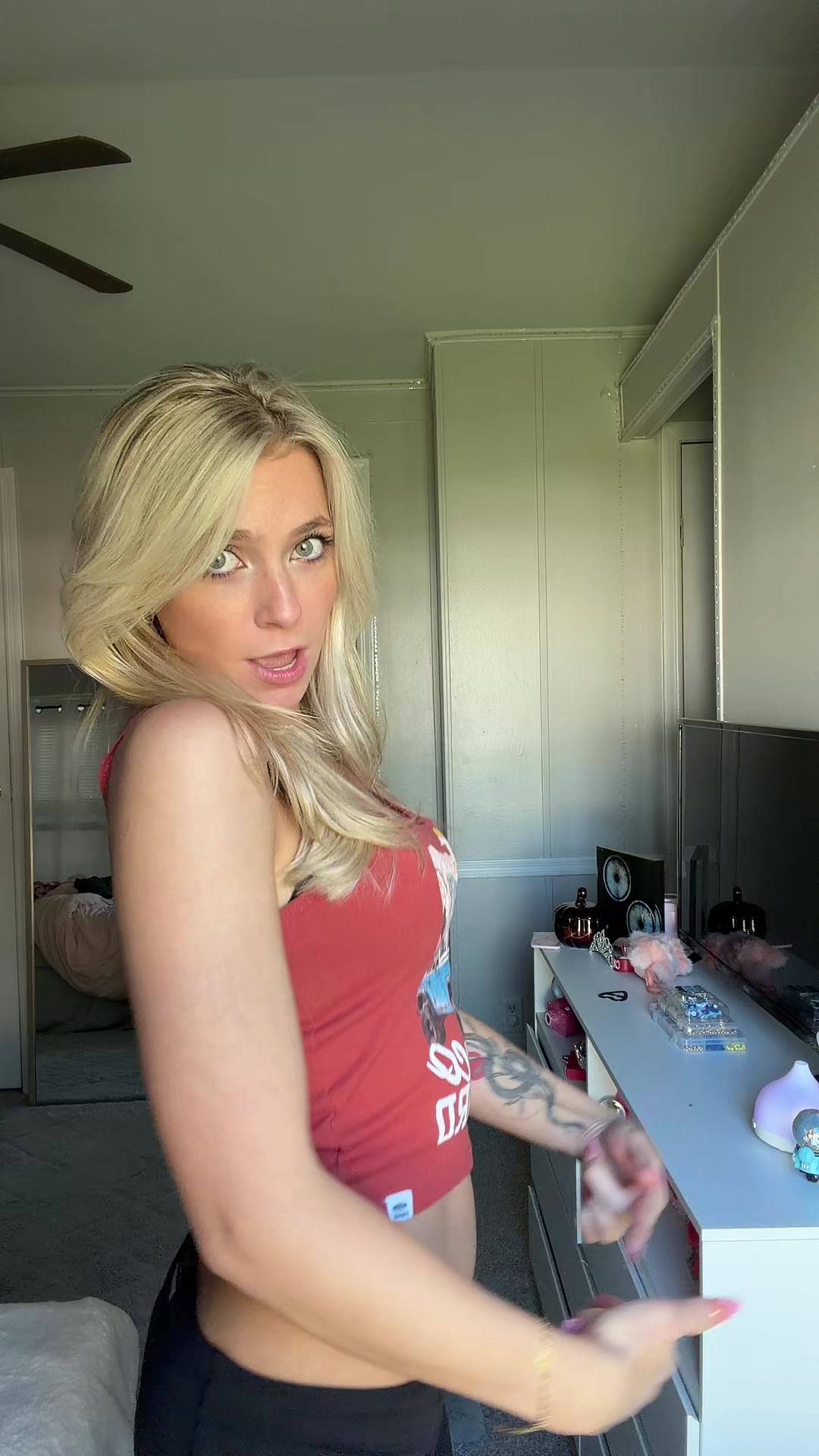 @KallieLynnn