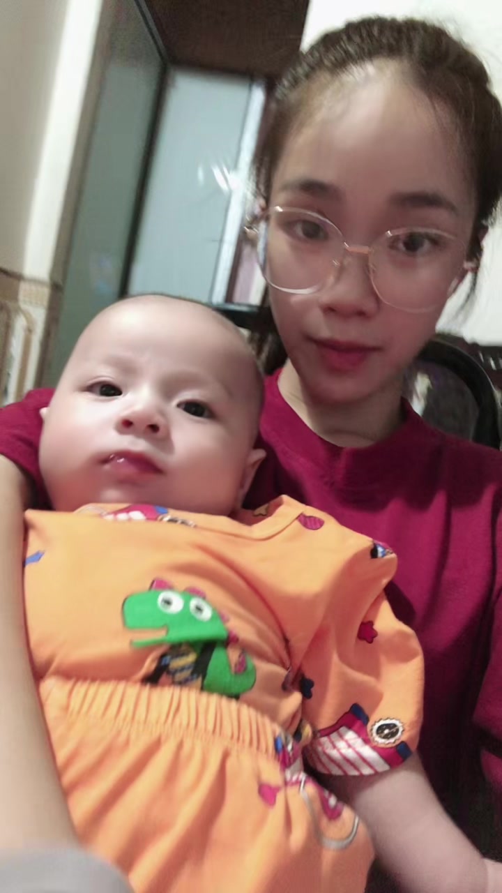 @Hồng Hoàngg