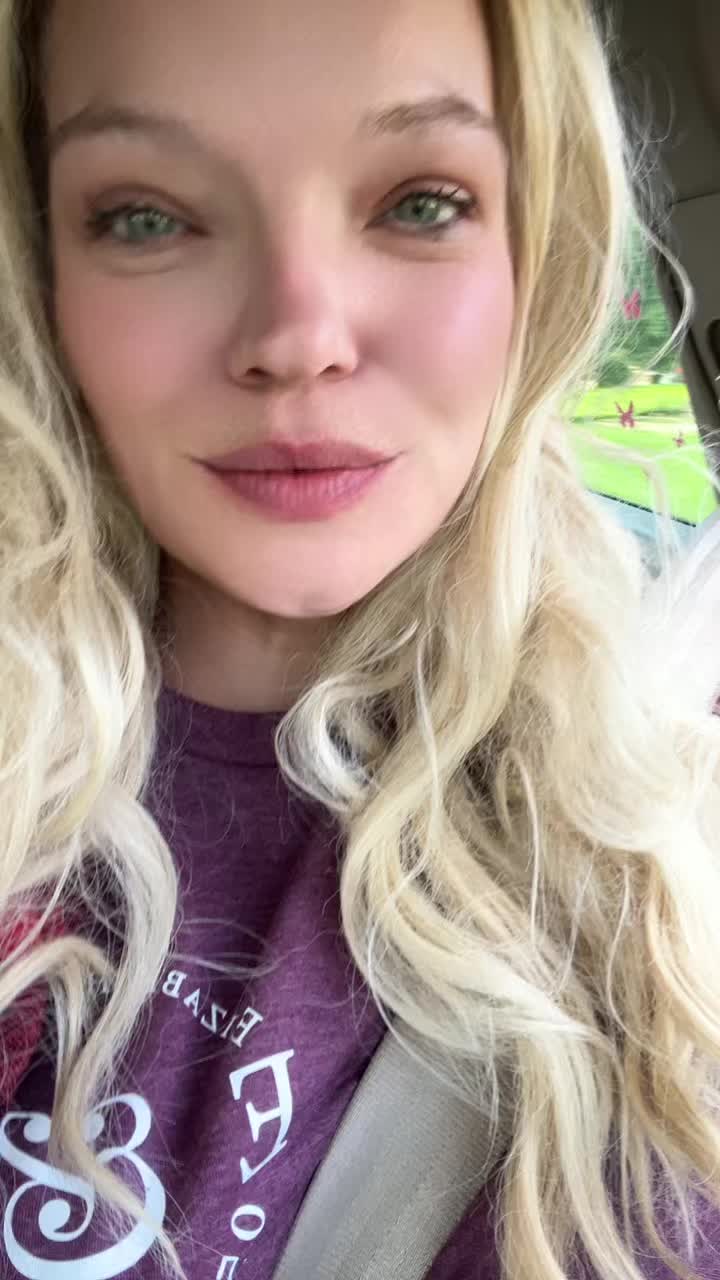 @moonchildhippy
