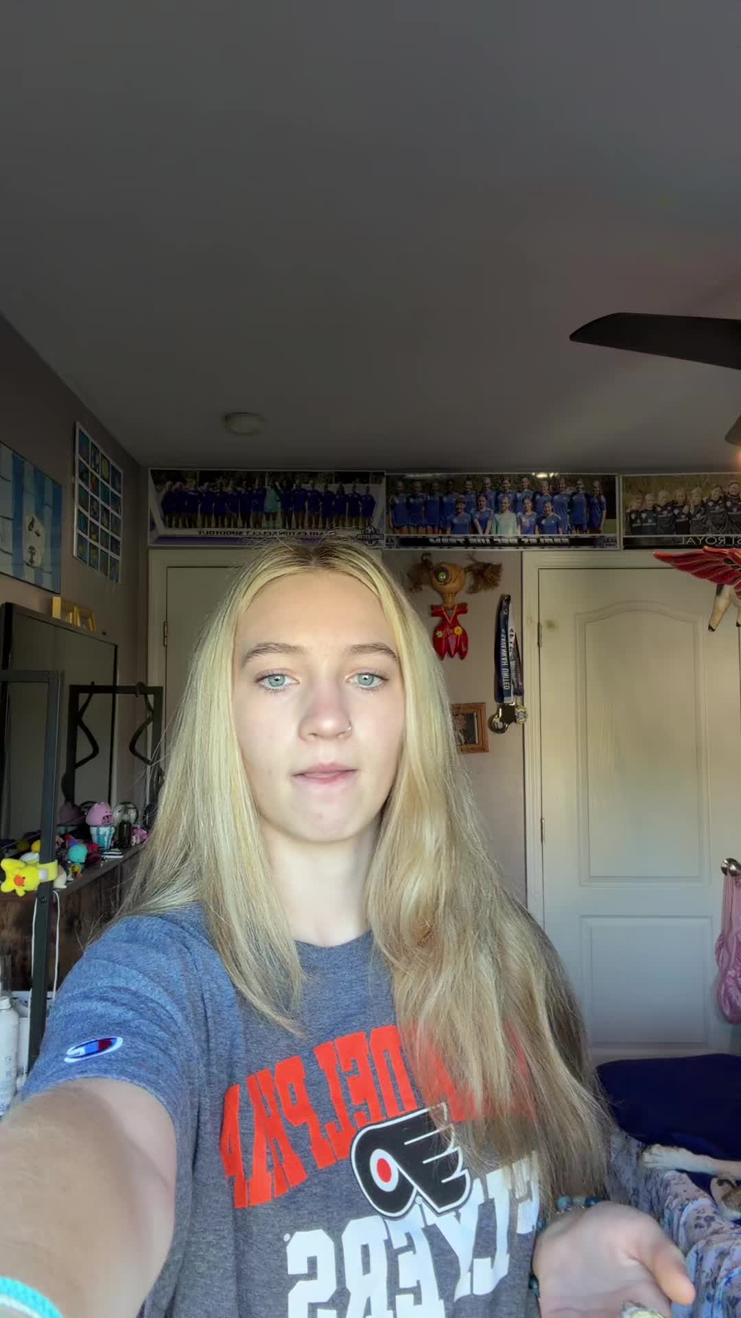 @vivianleake1