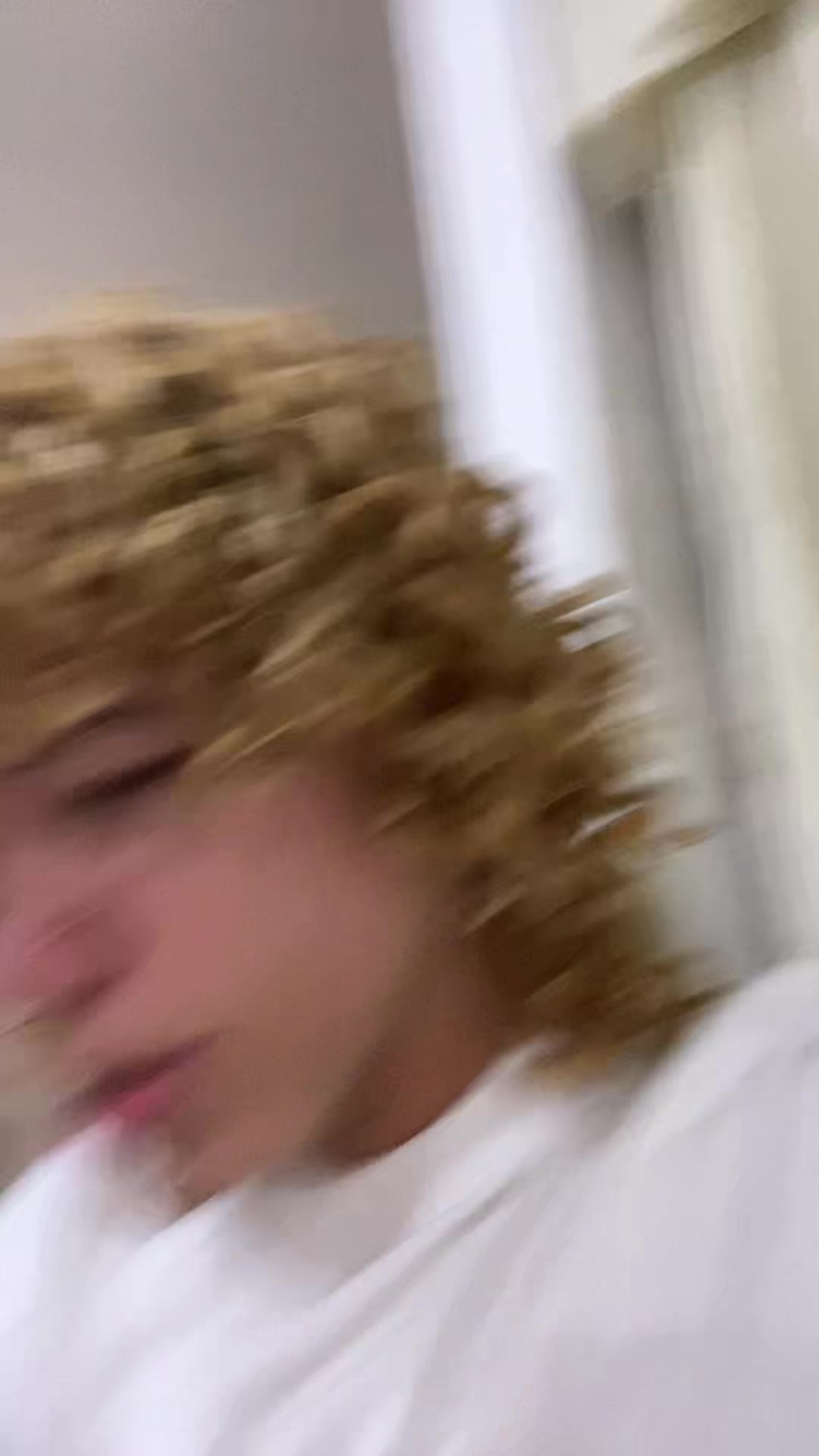 @𝖆𝖓𝖉𝖗𝖊𝖘 𝖙𝖊𝖈𝖈𝖆🧑🏼&zwj;🦱