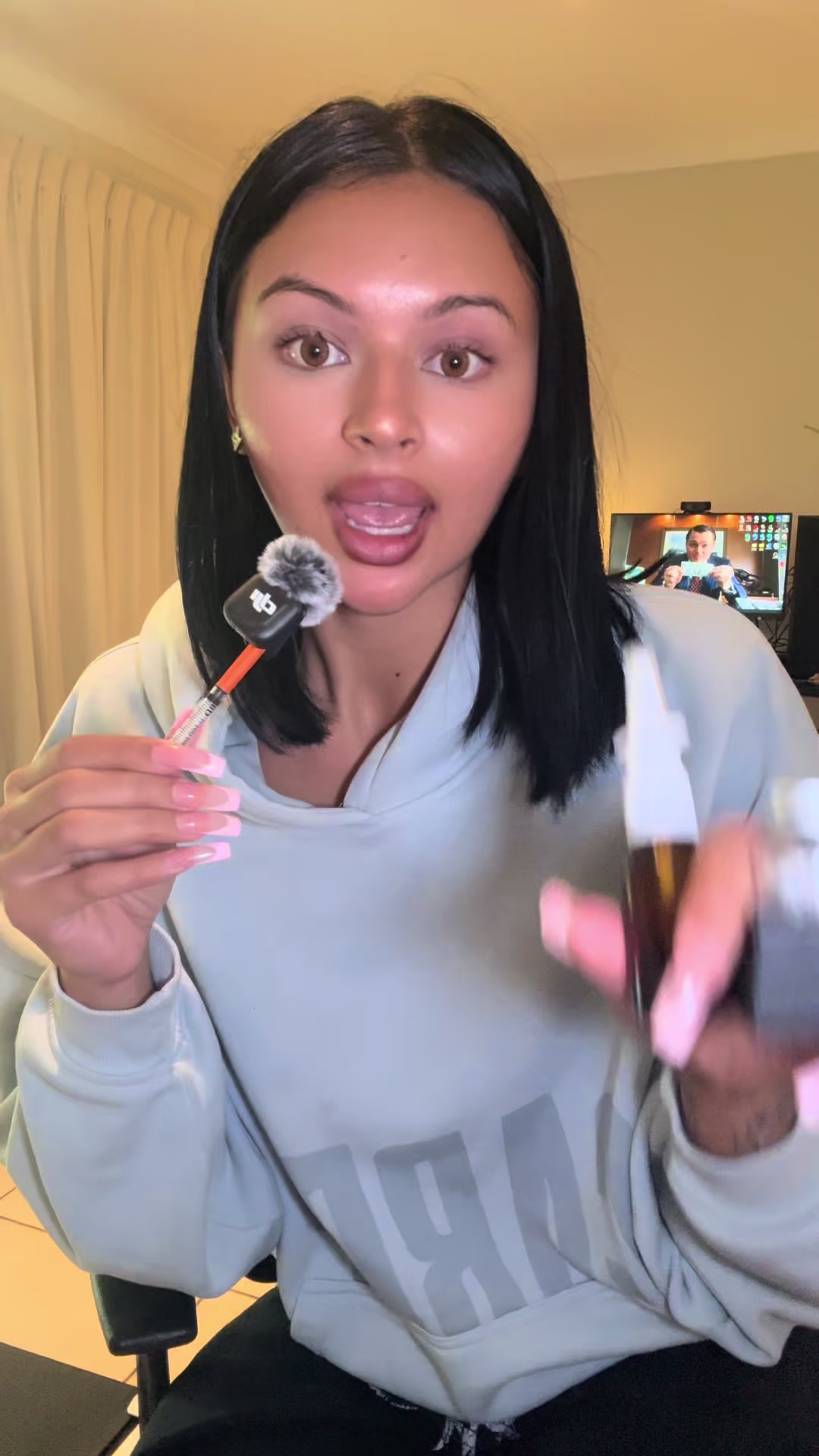 @T