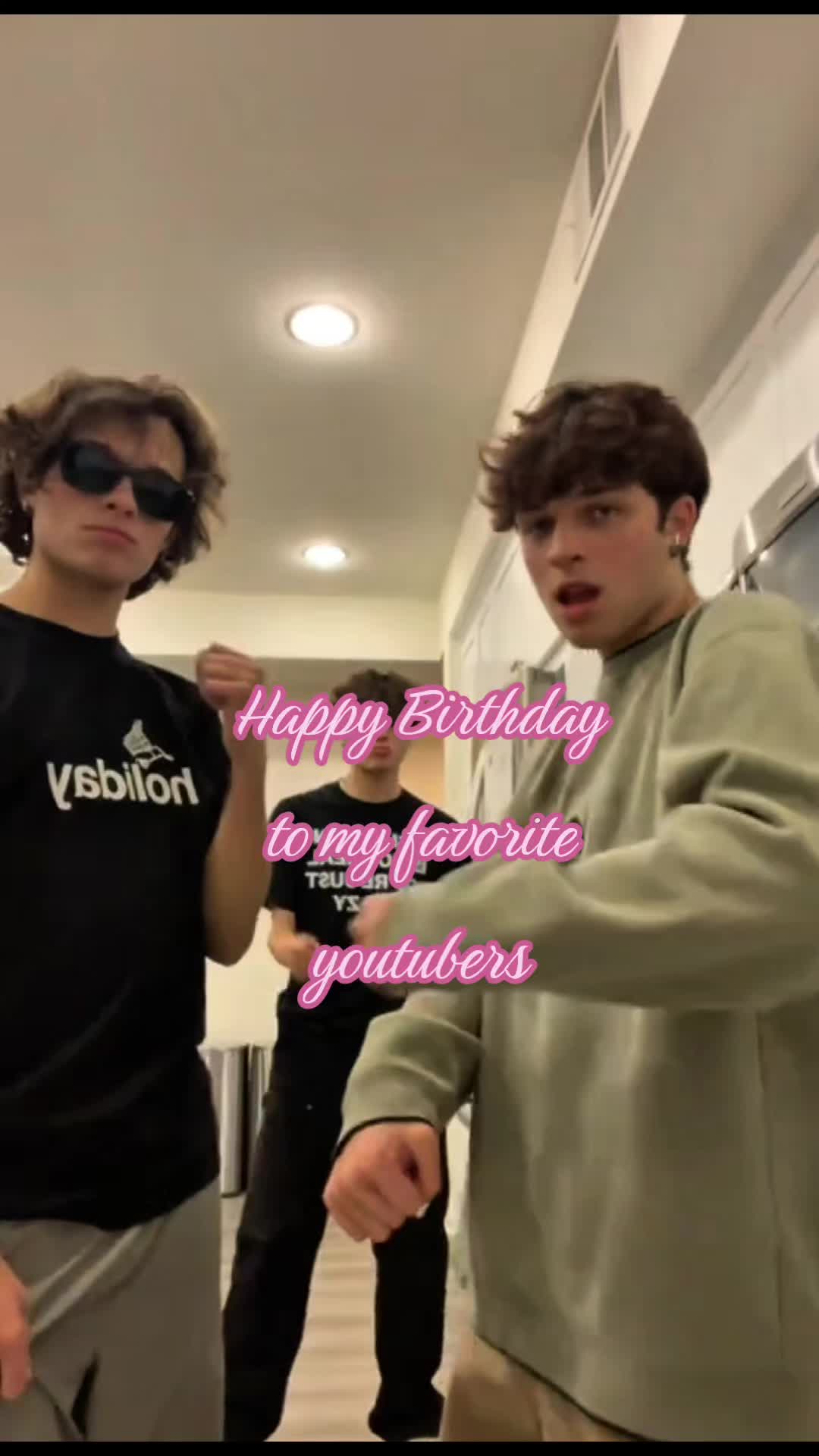 @Kpop_girlie_25