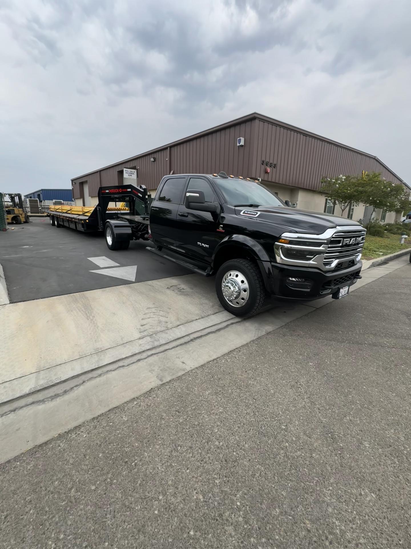 @Straight haulin