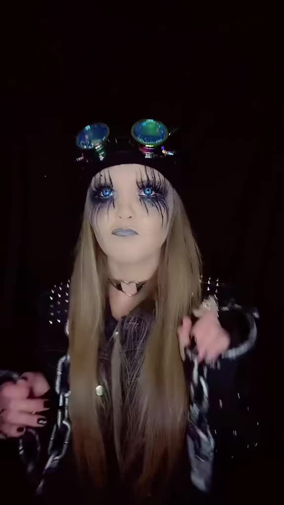 @LaKrishaR