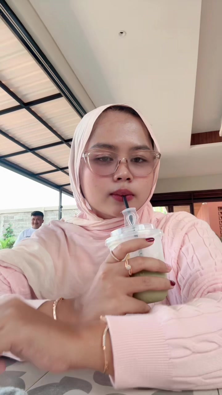 @Niaw_
