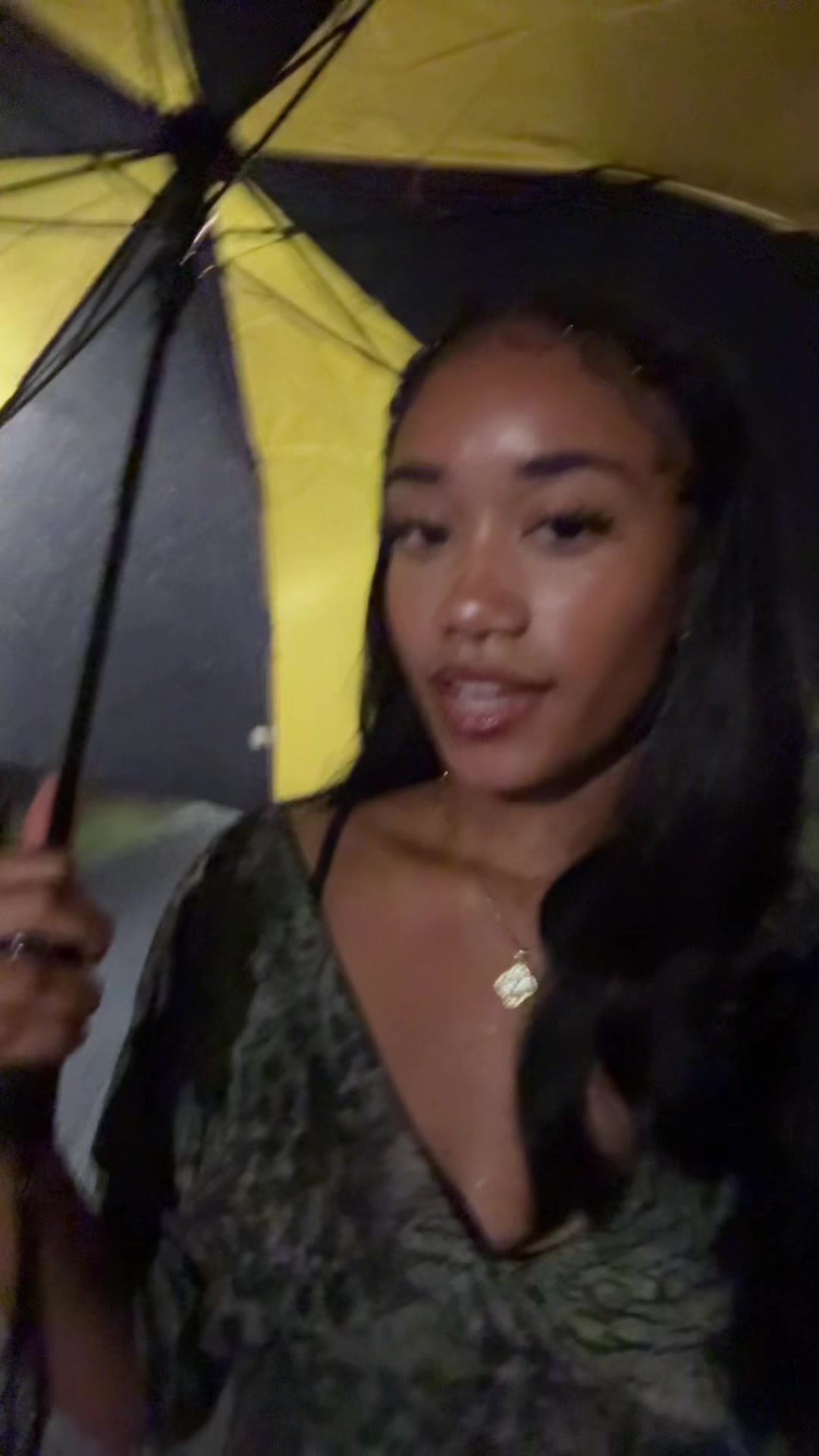 @Mani👅