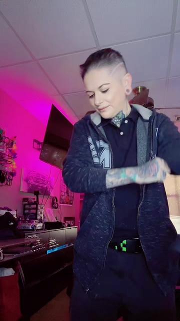 @tattedhorrorlovr87