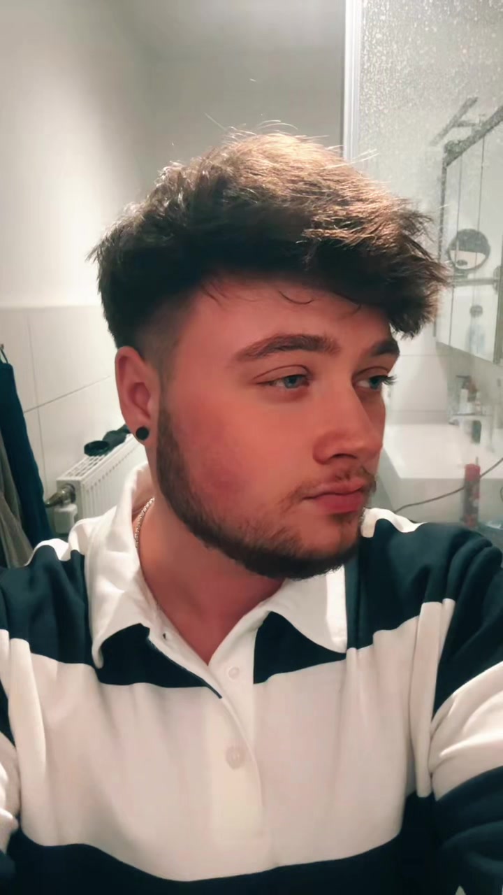 @Alex🪽