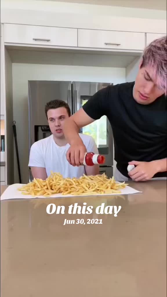 @Spazzzzzzz reacts