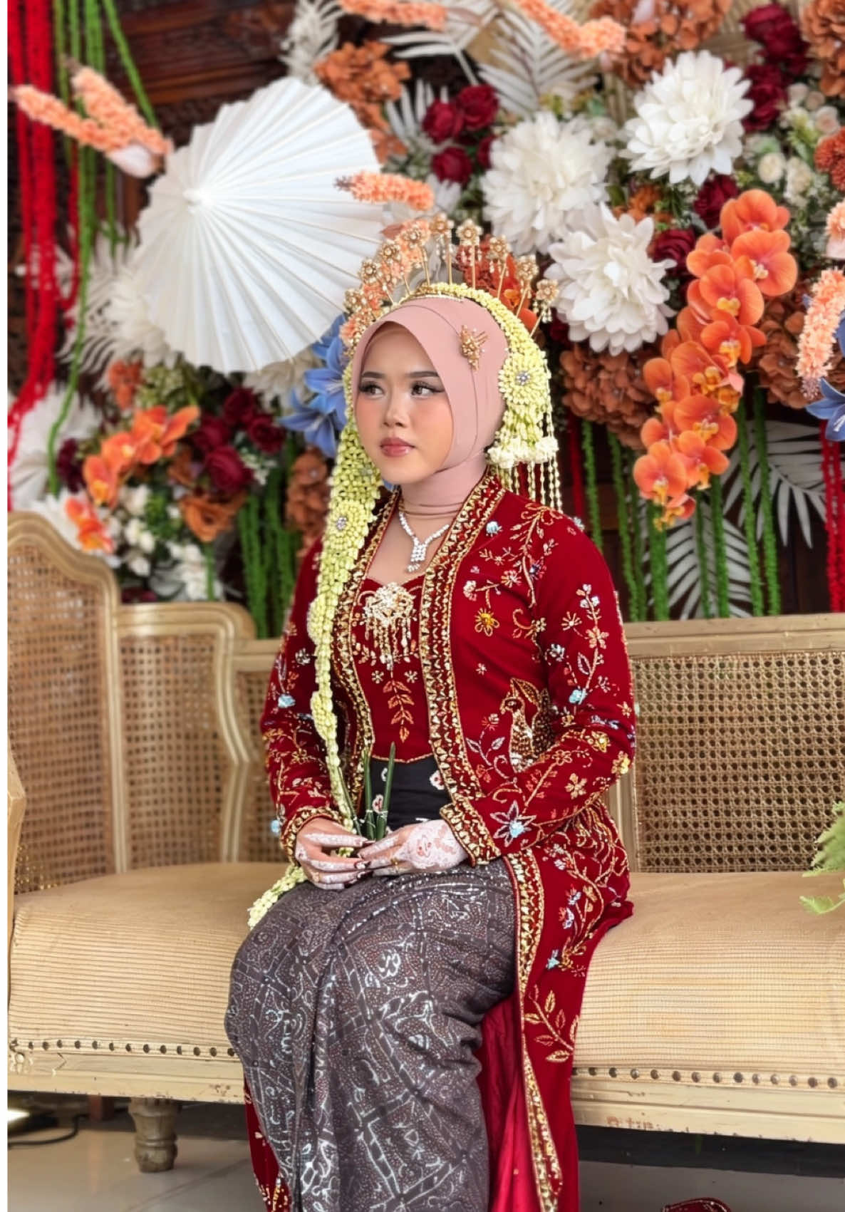 @Mbak Sari || Cucuk Lampah