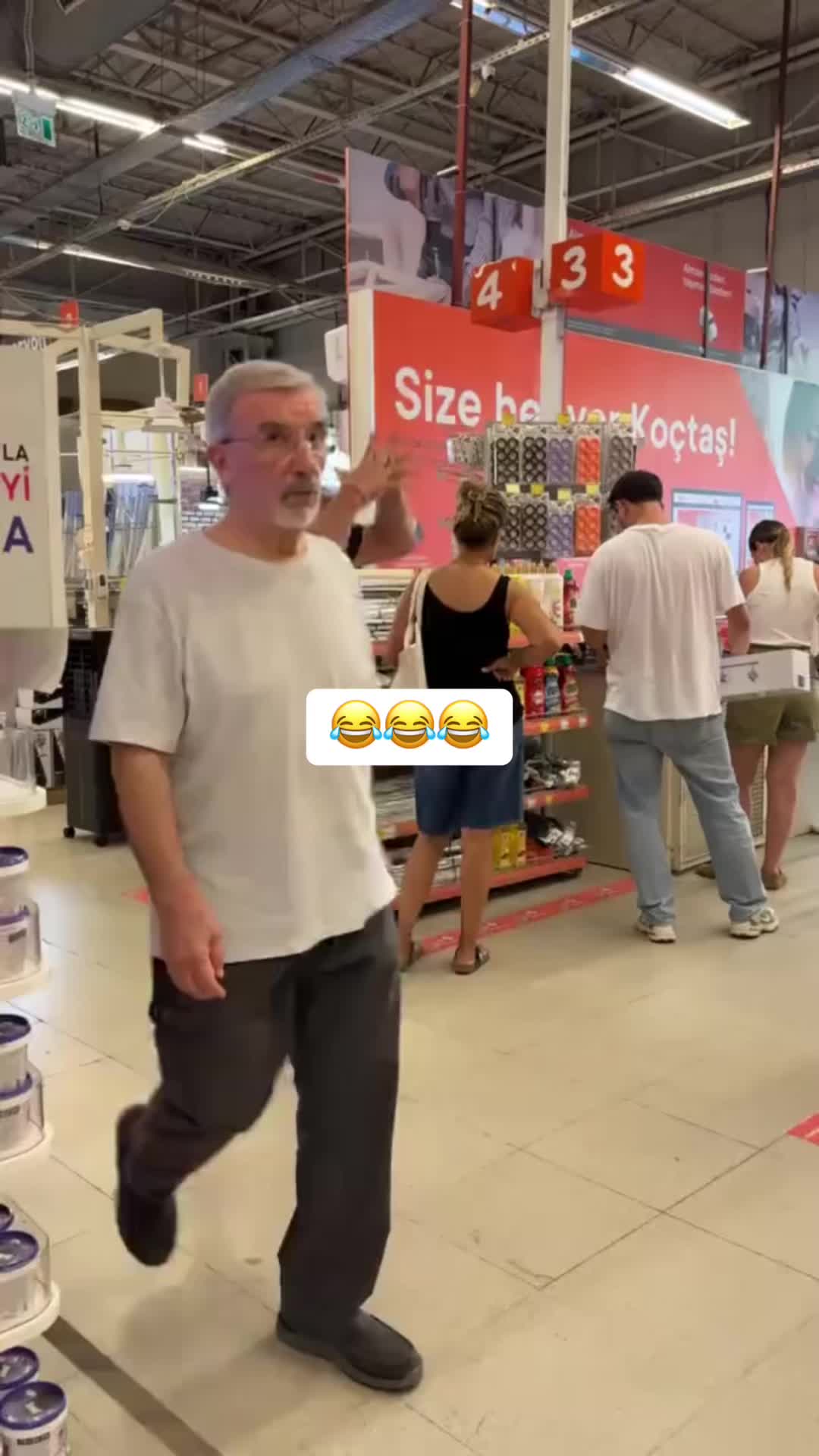 @OfficialDalvisTimmons😂