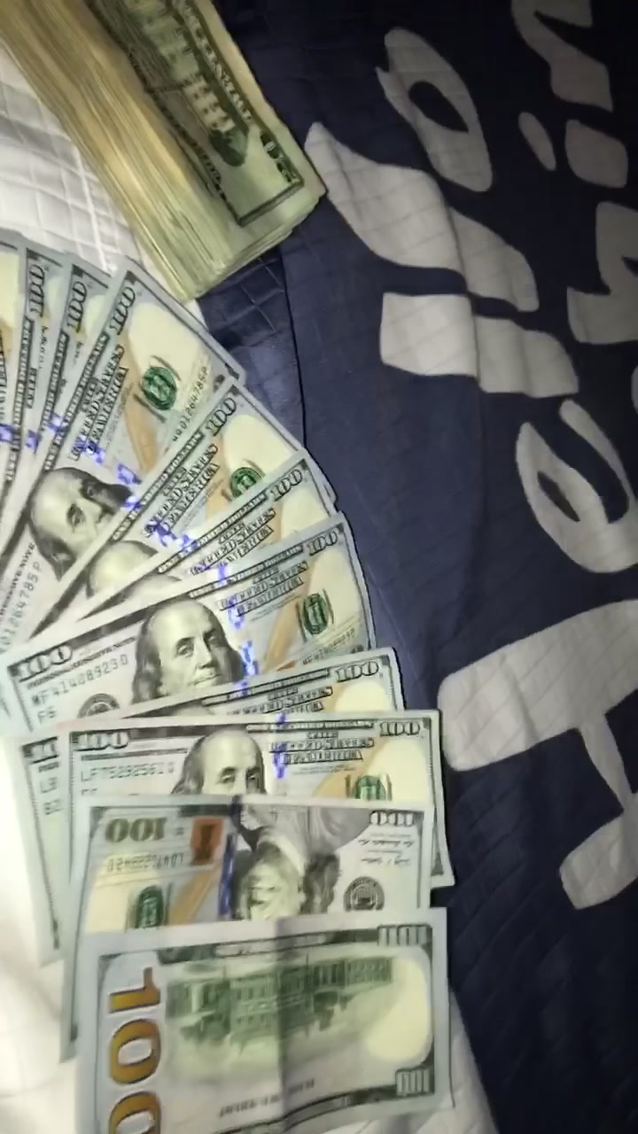 @Naomi Foxx 👇🏾💰💳