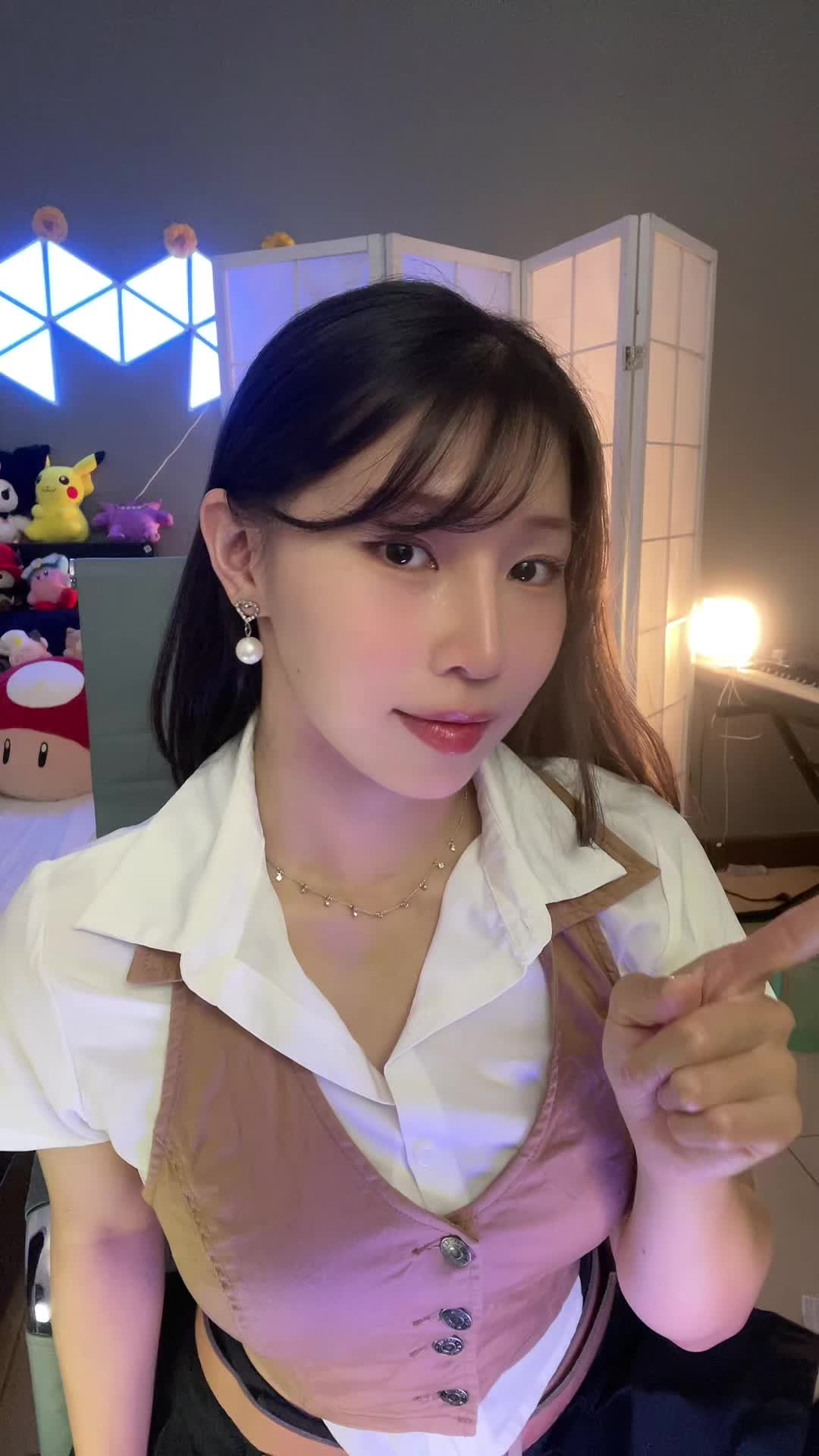@klumsymina