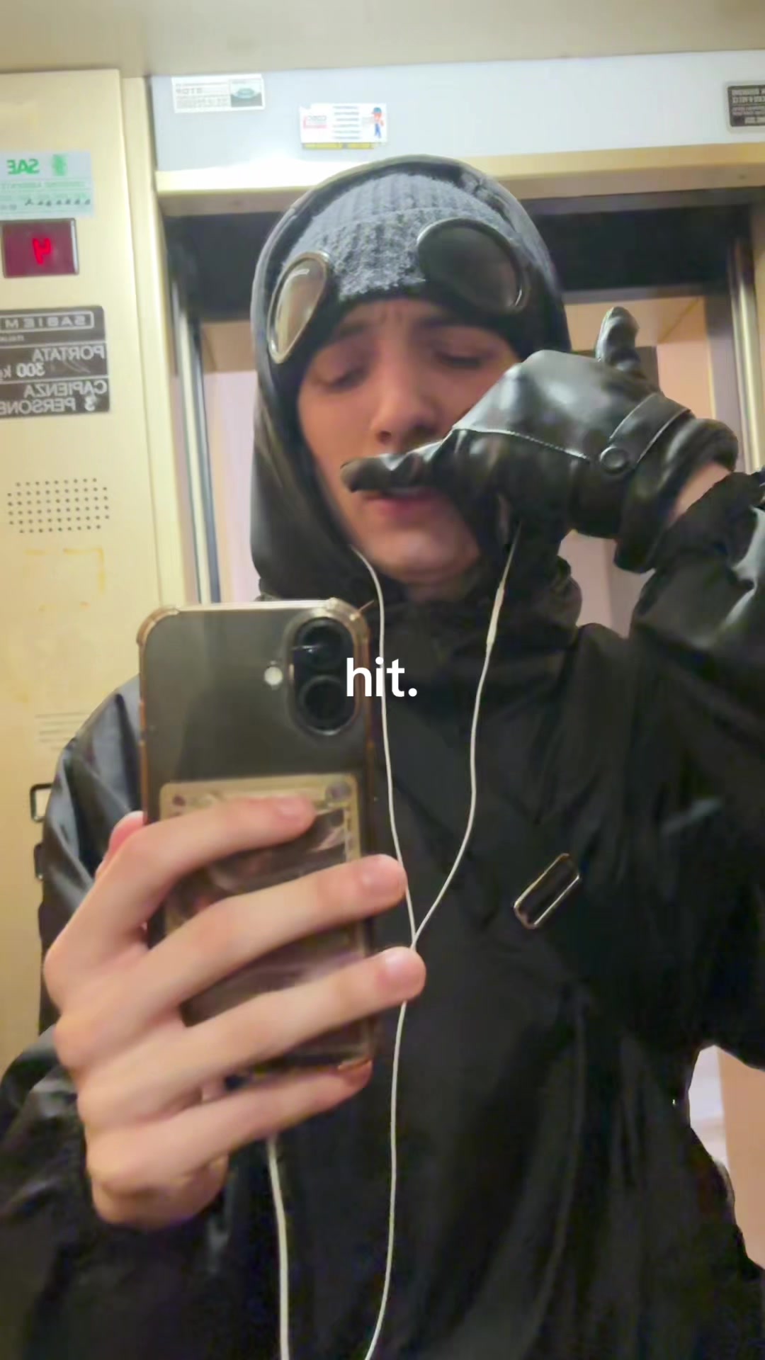 @Reskyu