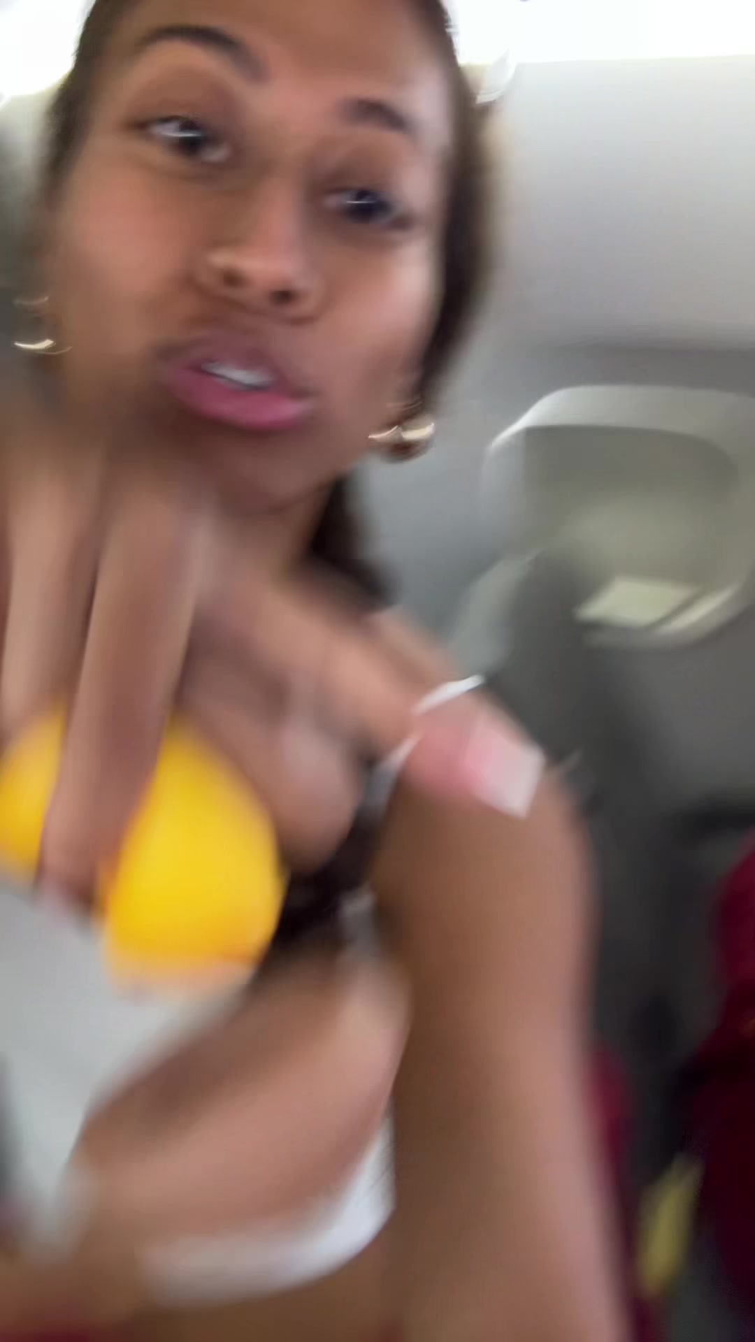 @adonia