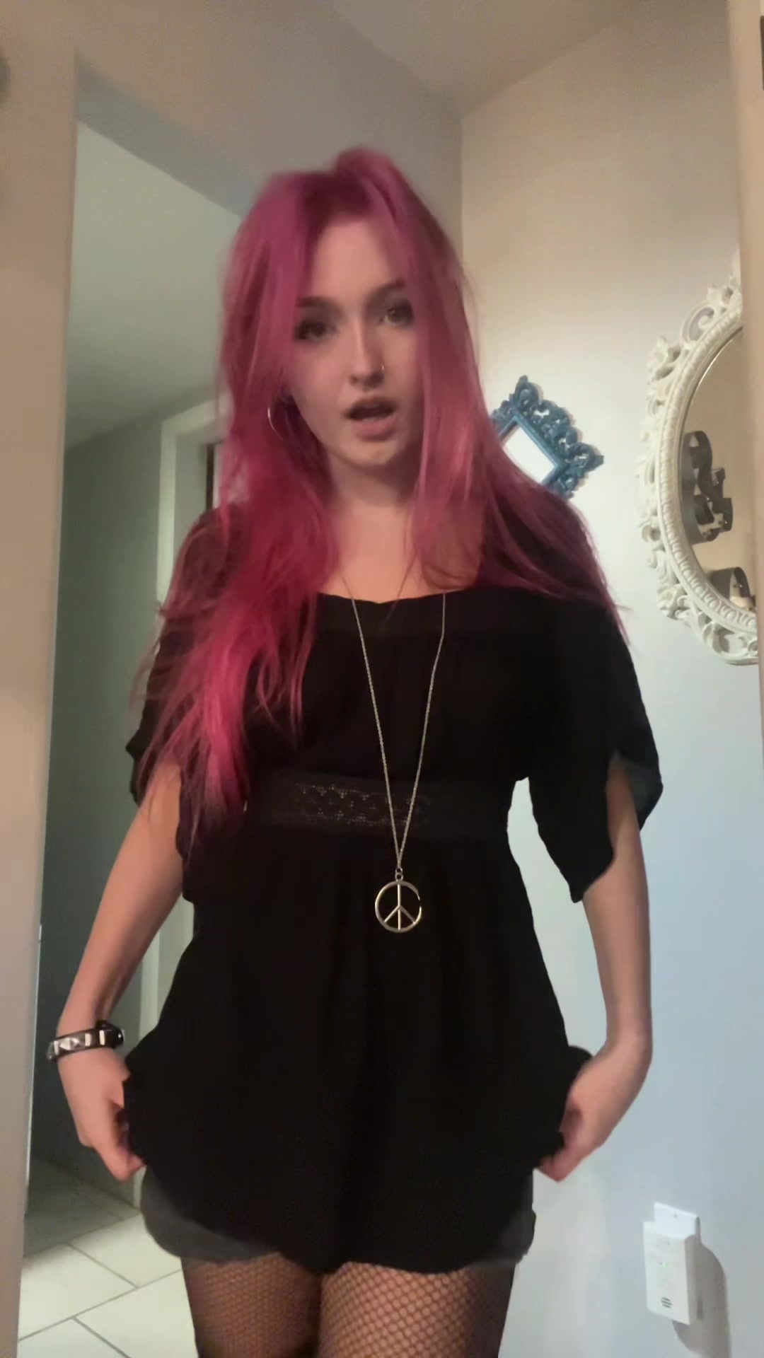 @lo