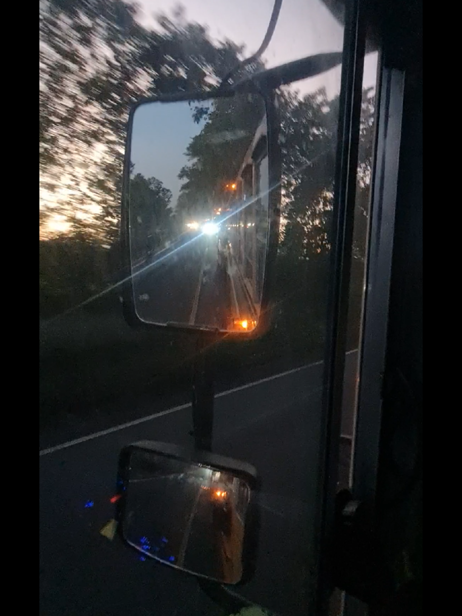 @Giovanni Rivas El de los buses