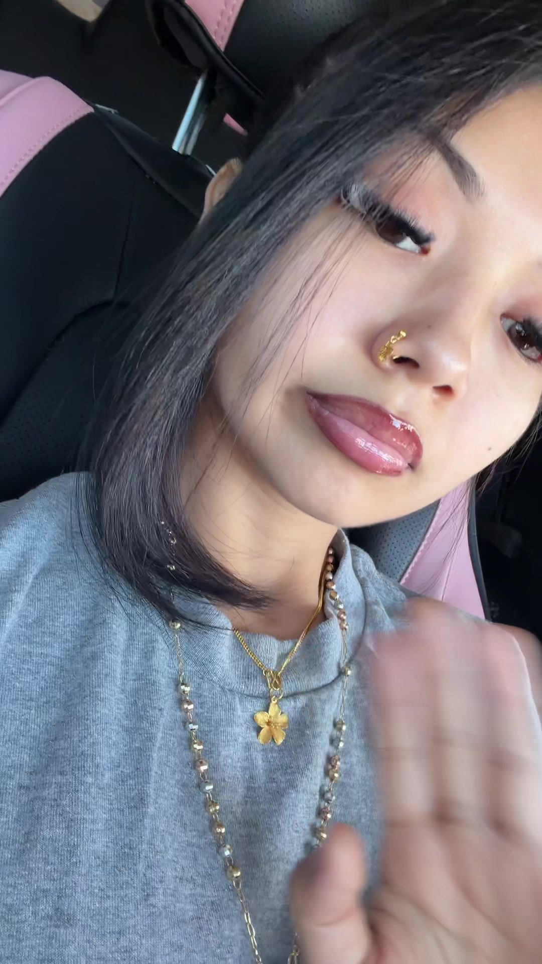 @_realprettyangie