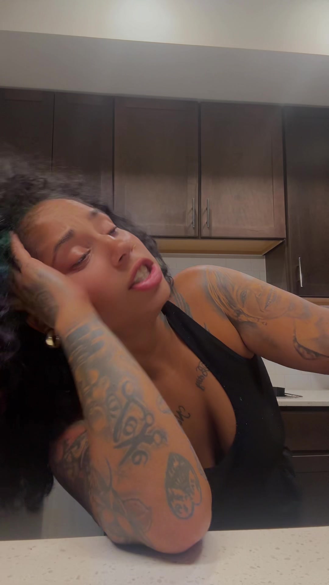 @ShhmoneyCurl