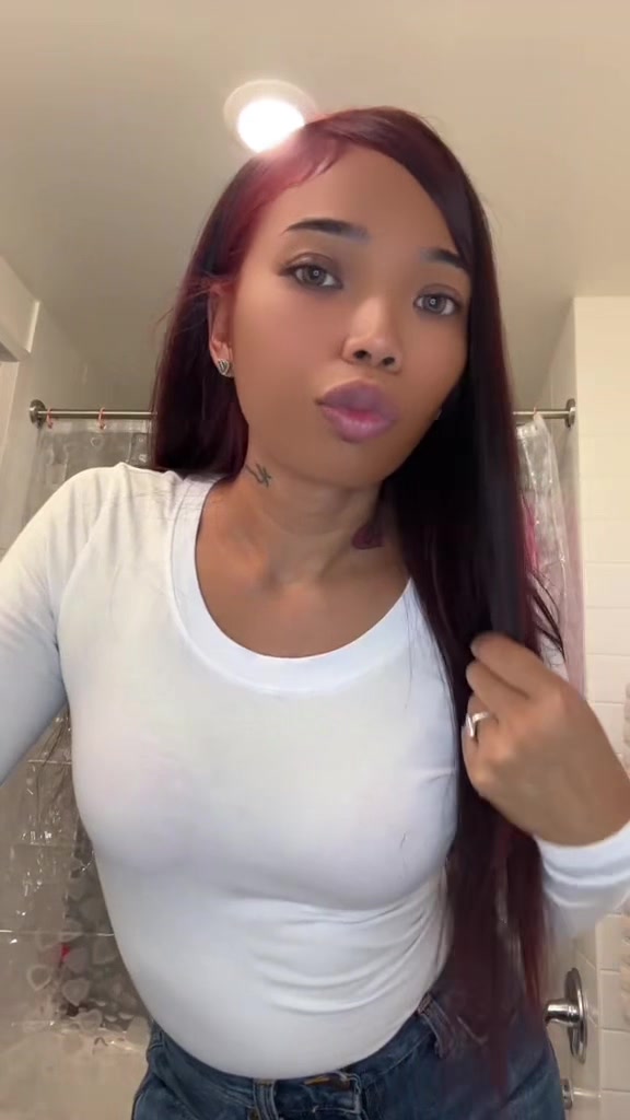 @Nmariiebby