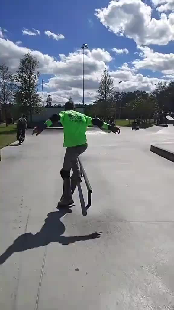 @senditmarcus